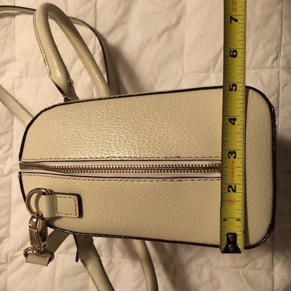 Kate Spade Cream Purse - Picture 10 of 11